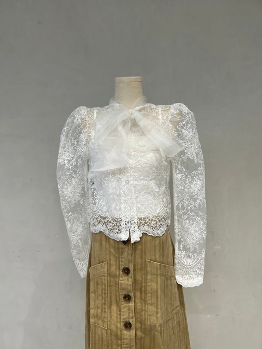 BELEN Lace Bow Top